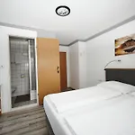 Lechthaler Apartament *